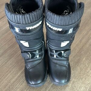 Thor child 10 new without tags riding boots